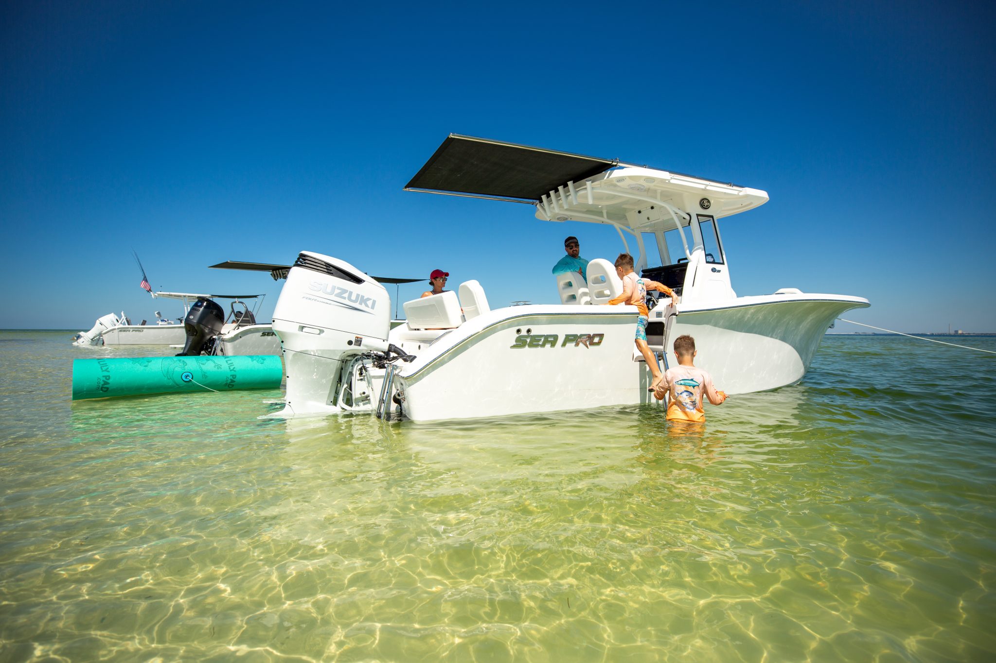Sea Pro 265 FLX on the water